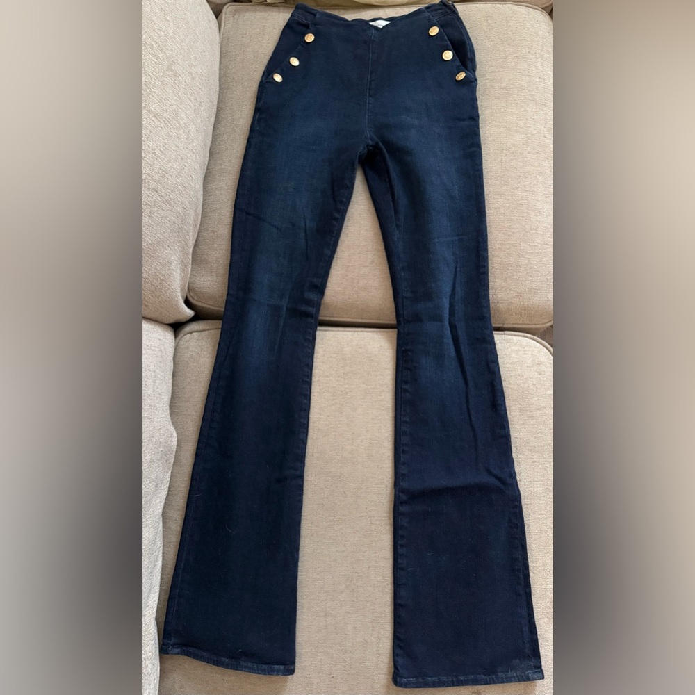 Holland Cooper Amoria Flared Jean -
Deep Indigo